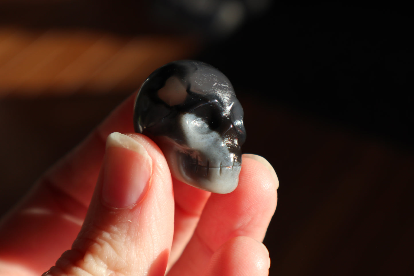 UV Reactive Volcano Agate Skull Carving